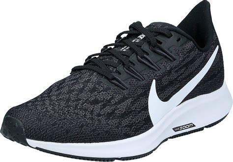 most comfortable women's nike sneakers.